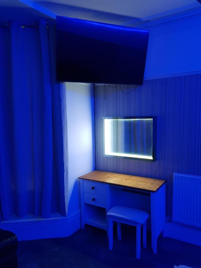 Highfields Living - All Rooms Ensuite- Free Wifi- Free Local Parking Sheffield Esterno foto