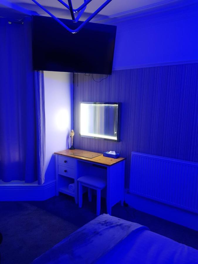 Highfields Living - All Rooms Ensuite- Free Wifi- Free Local Parking Sheffield Esterno foto